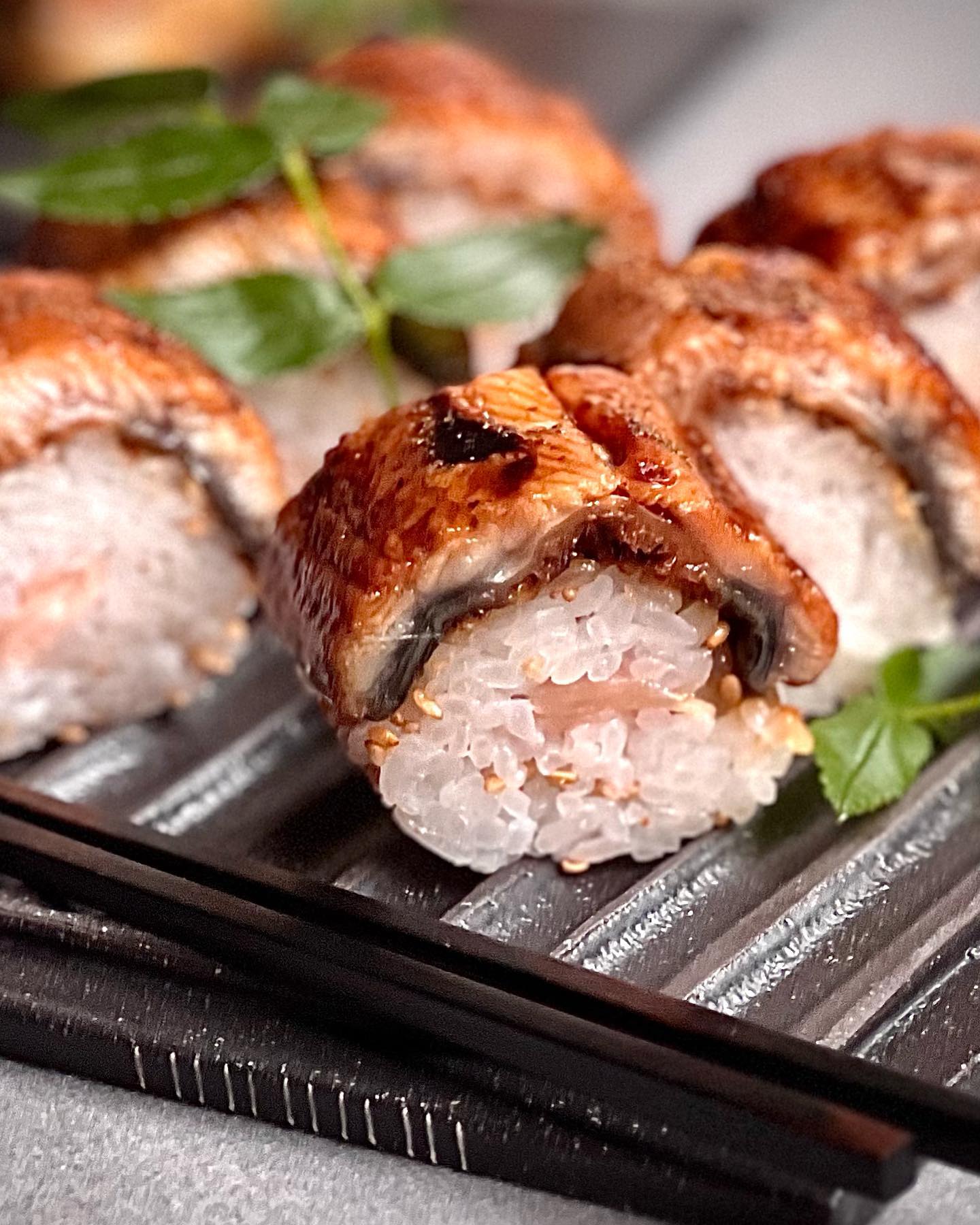 鹿児島県産うなぎ蒲焼 中2尾(送料込み)