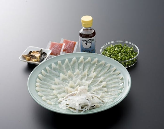 【送料込】 とらふく刺身セット(菊盛り) F-080