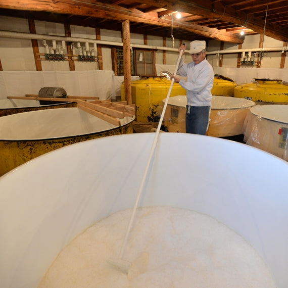 本格米焼酎 虎虎 黒 0.72L【酒・ジュース・飲料】