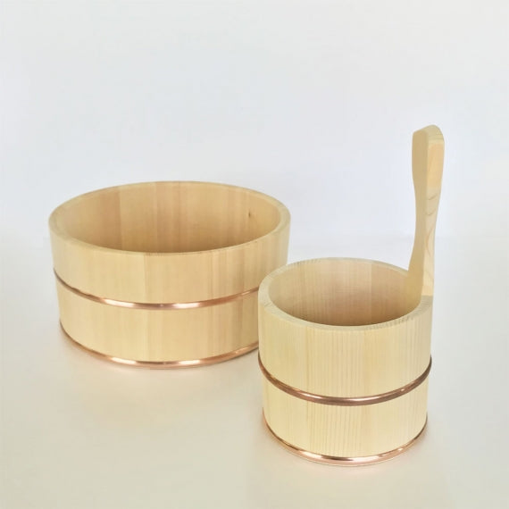 【安心の国産木工品】 さわら材の片手桶 (手桶 銅タガ) 湯桶 木桶 風呂桶 入浴 用品 ギフト 旅館 湯桶 洗面器 ひのき 木 風呂おけ 桶 取っ手