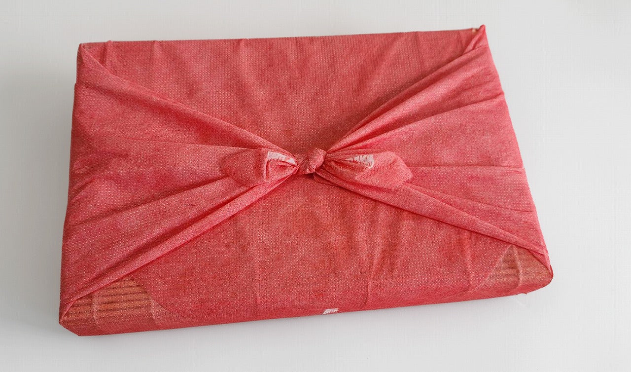 特上さつま揚げふろしき包み 花かご〈花籠〉