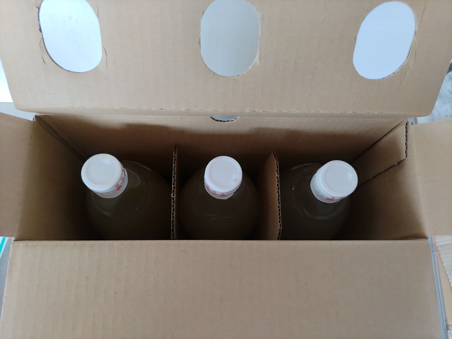 【送料無料※本州のみ※】果汁100% りんごジュース 1ℓ3本入