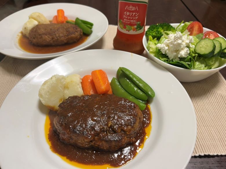 【送料込】ステーキ山 ≪ギフト用≫合挽ハンバーグ4個セット