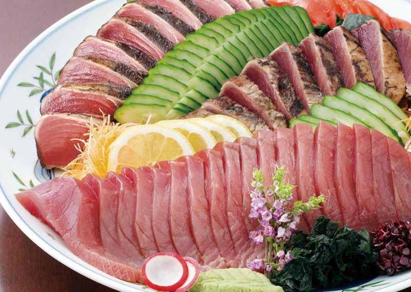 土佐料理 司 「 鰹のたたき・刺身セット」(000181)かつおのたたき　カツオのたたき　さしみ　刺身　ギフト　プレゼント　高知　土佐【カニ・鮮魚・魚介類】