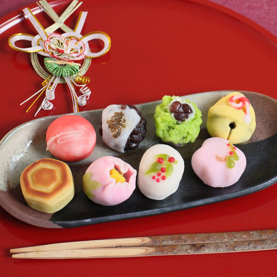 【和菓子のおせち・送料込み】本物の手作り 迎春上生菓子 12選