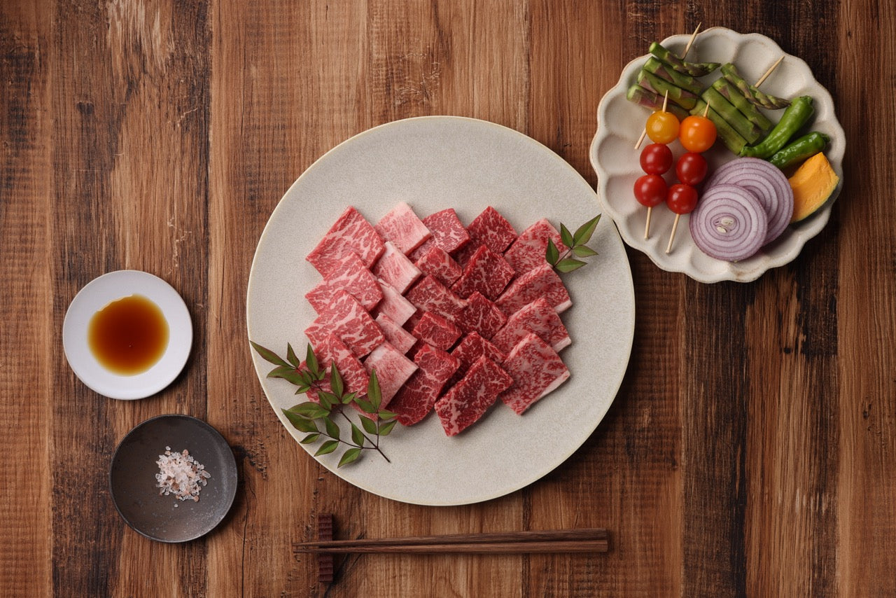 鳥取和牛赤身霜降り焼肉切り落とし300g【送料無料】 | 47CLUB