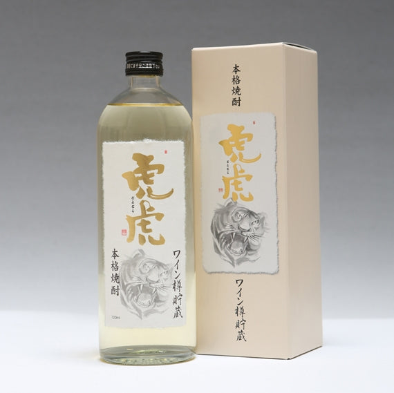 本格焼酎　虎虎ワイン樽熟成　0.72L【酒・ジュース・飲料】