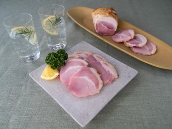 【ご自宅用】【お買い得】【送料無料】鹿児島産黒豚ローストポーク（180ｇ以上×8本）