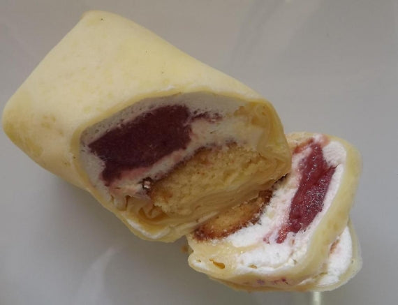 ミニクレープ12個入　送料込み　　スイーツ　洋菓子　人気商品　ストロベリー　ブルーベリー　チョコ　ギフト　贈り物　ご自宅用　お子様のいらっしゃるご家庭に人気
