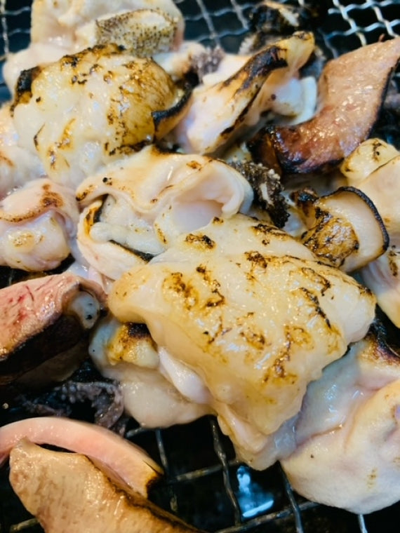 創作炙りもつ肉 【 お鍋の追加用にどうぞ!!】新鮮なうちに炙ることにより香ばしく！宮崎黒毛和牛創作炙りもつ肉　１５０ｇ【2025】