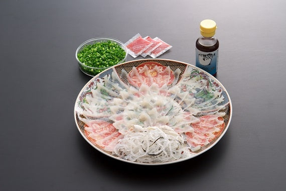【送料込】 とらふく刺身セット(菊盛り)　F-0100