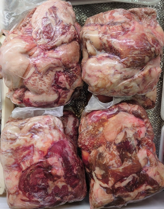 宮崎県産　パイン牛(黒毛和牛)　赤身スジ　1kg