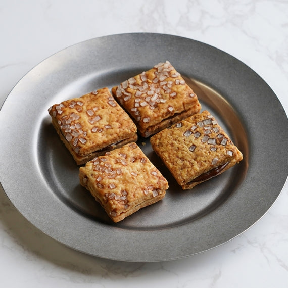 【全国一律　送料無料】BLOCK BLOCK TOKYO Basque Burnt Cheese Cockie（chocolat）　バスクチーズクッキー（ショコラ）4個入り