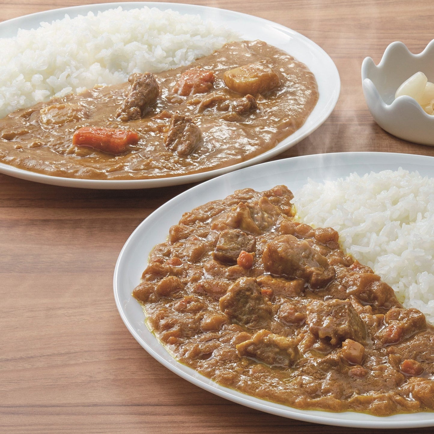 【横須賀名店シリーズ】よこすか海軍カレー 人気店セット（200g×6食入）〈ギフト箱入〉