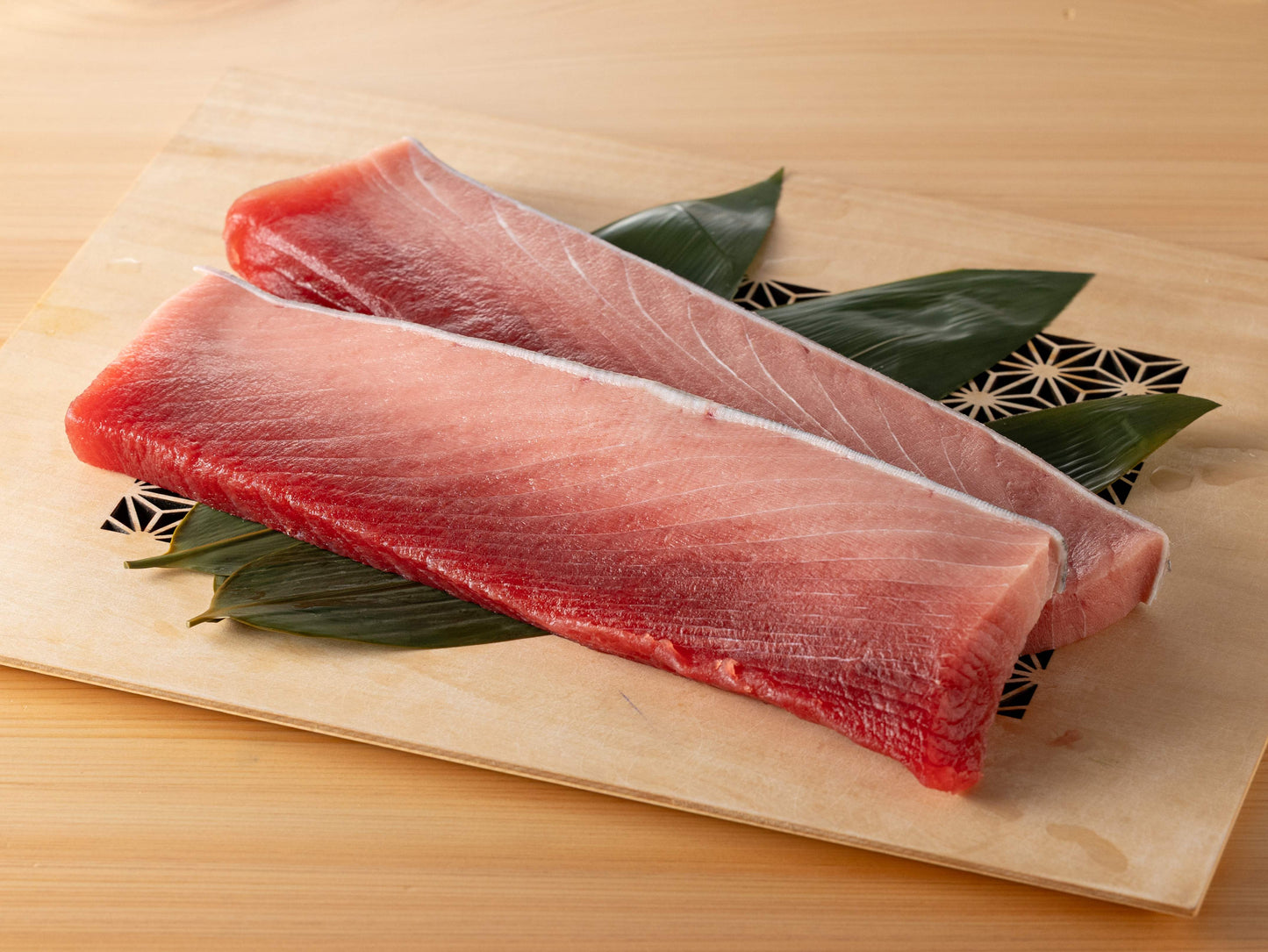 メバチマグロの中トロの藁焼き