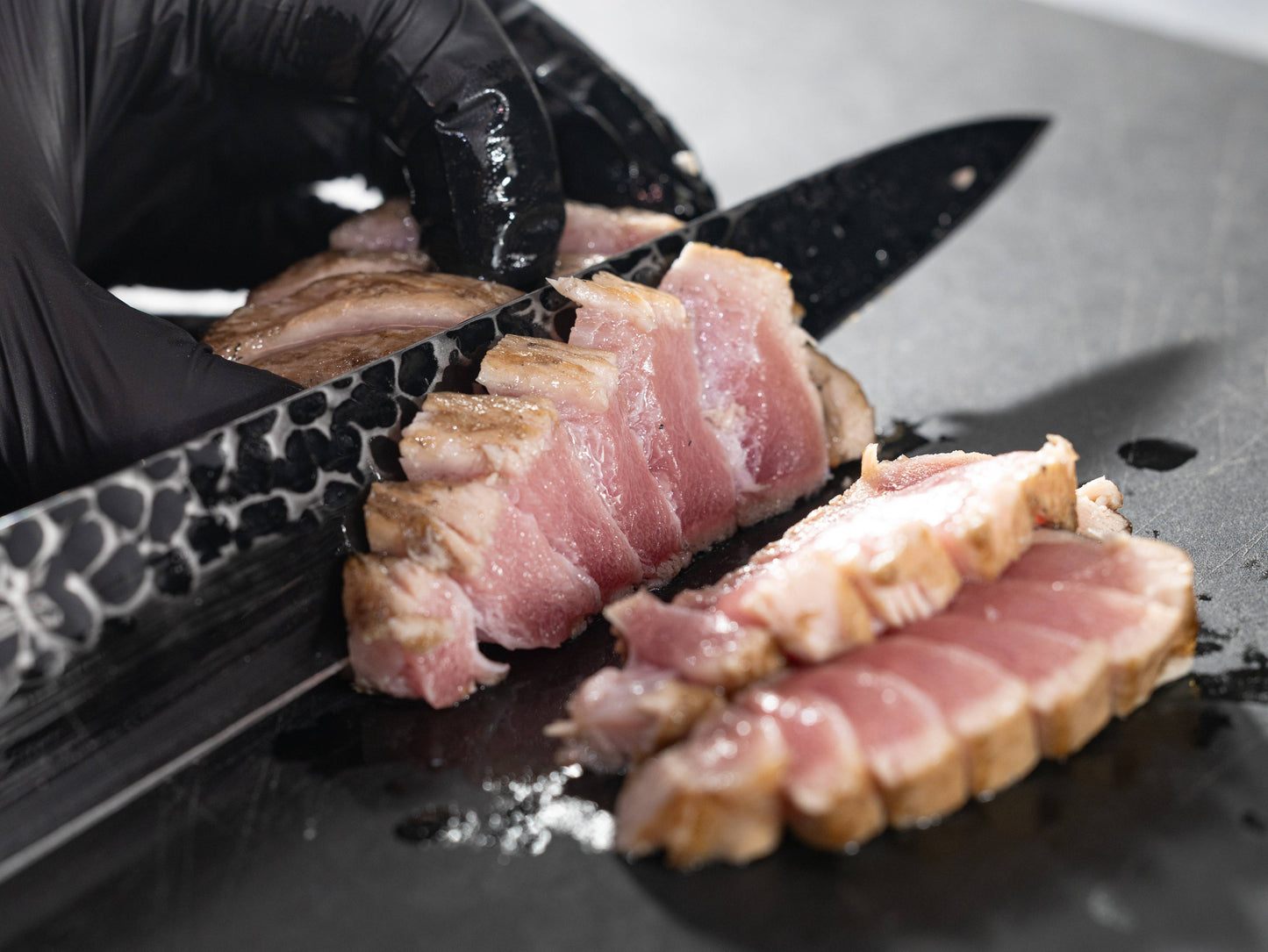 インドマグロの大トロの藁焼き