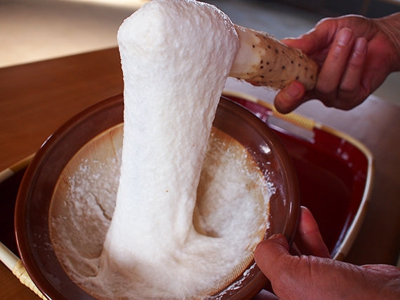 生産農家直送　大和芋（開き、土付き）正味４キロ