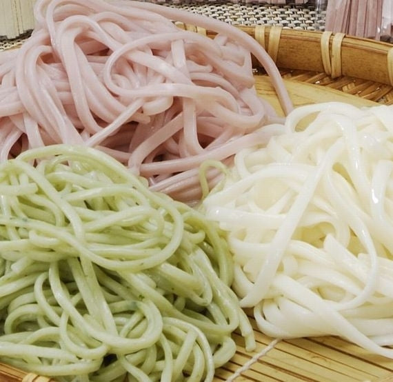 季節限定　春一番　さくらうどん・よもぎめん詰合　