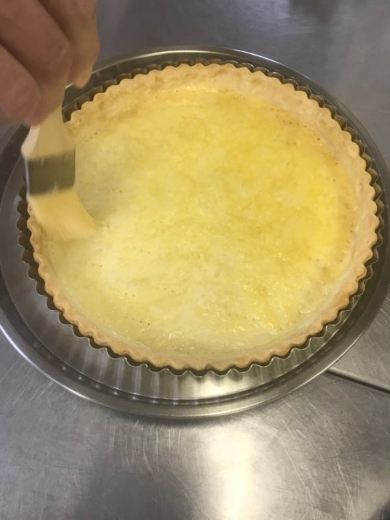 ※配送先　北海道限定※　パンチェッタと玉ねぎのキッシュ【10,000円以上送料無料】