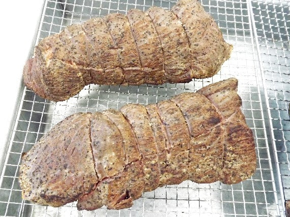 北海道産ローストビーフたっぷりブロック500ｇ※「脂身を求めず」赤肉の旨みを追求！仕上げに「炙り焼き」しました！