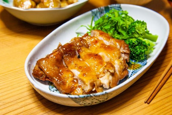 ＼送料無料／徳島県産神山鶏お試しセット　もも肉とむね肉を1枚ずつ真空パックでお届け！！
