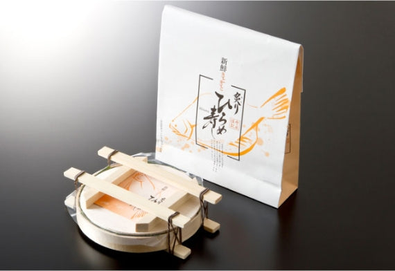 天然ひらめ炙り寿し