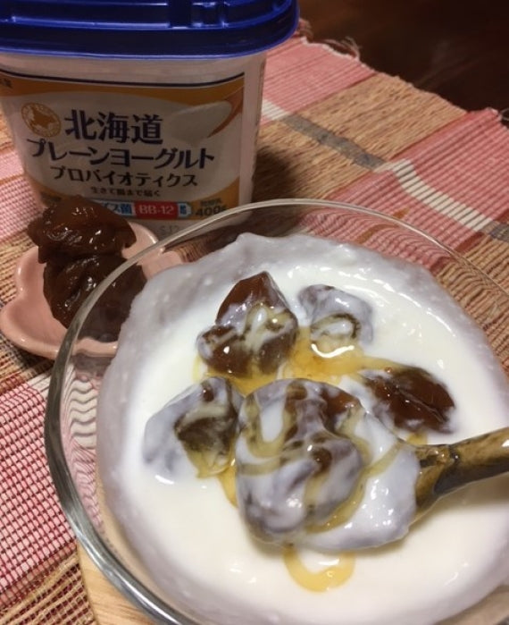 ハチミツと醸造酢で漬けた梅干し　無塩梅干