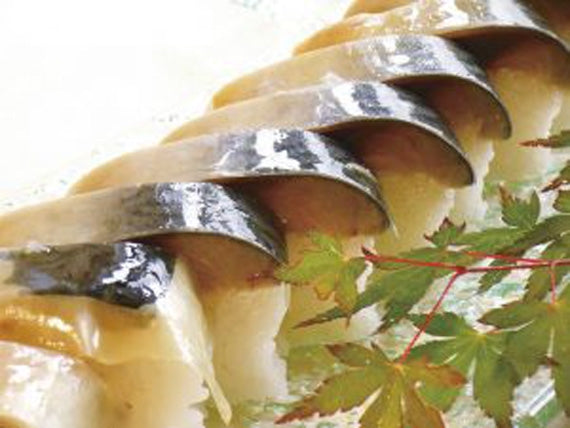 京の伝統の鯖寿司レギュラーサイズ（12巻）【※北海道/青森/秋田/岩手/沖縄エリアお届け不可】