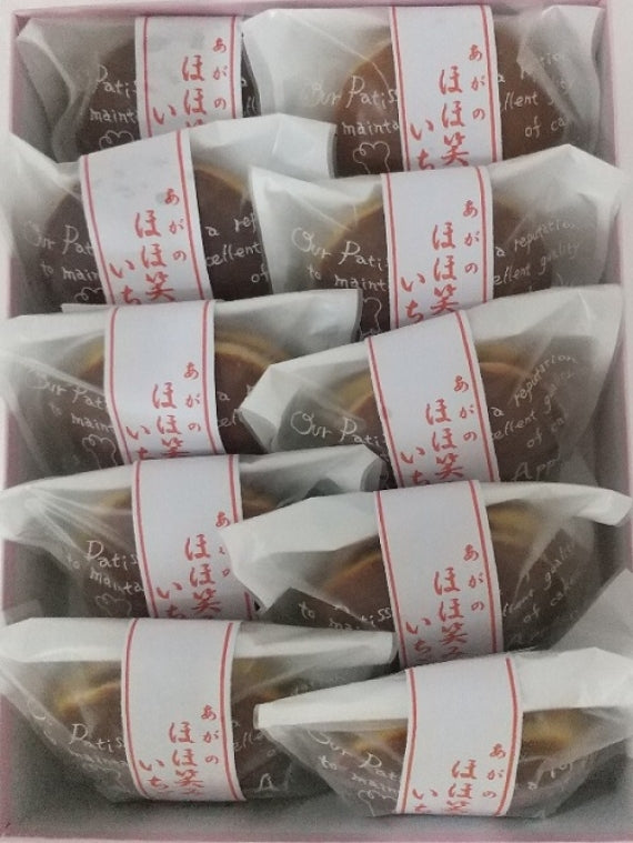 ほほ笑みいちご 10個入　送料込み　どら焼き　いちご　越後姫　バタークリーム　お菓子　スイーツ　洋菓子　和菓子　ギフト　贈り物