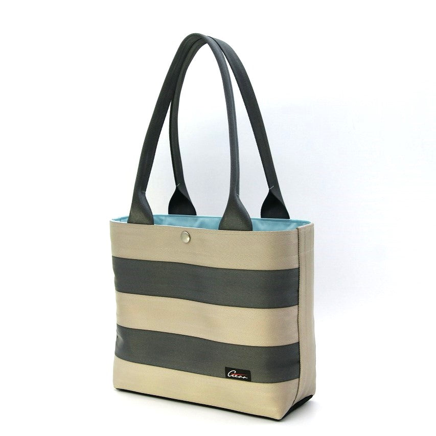 トートバッグ【Mサイズ】収納口３０ｃｍ 高さ 約２５ｃｍ×幅２５ｃｍ×マチ１０ｃｍ 持手長さ５５ｃｍ 重さ６００ｇ