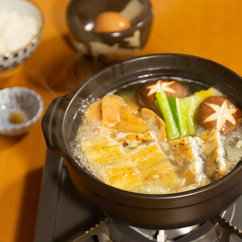 心も身体も満たす　贅沢うなぎ鍋　（1～2人前相当）　ギフト箱入り