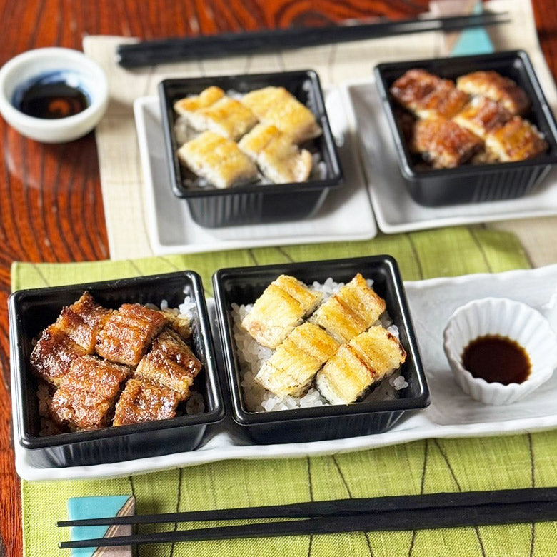 ★おとなの週末2025年7月号掲載　サマーギフト第1位獲得！★　小さな蒲焼丼・白焼丼詰合せ　（4個入・2種各2個入）　CKD2CSD2　