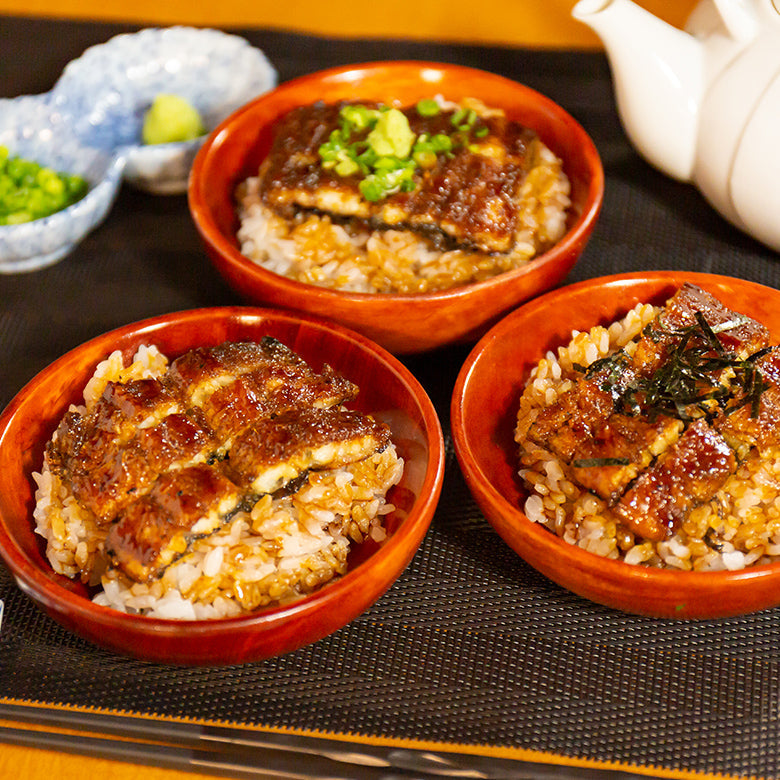 こだわり蒲焼と職人の手作りだしで楽しむ《うなぎまぶし》【自宅使い用簡易保冷袋梱包】 ZUD2KD2Y2　