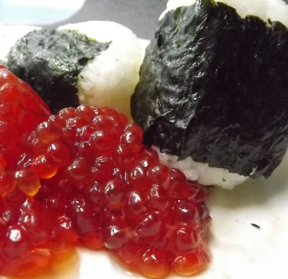 【特製いくら醤油漬200ｇ】　食べきりサイズ200ｇ※昔ながらの素朴な味付けで！【新物入荷しました】
