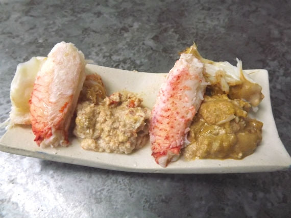 【送料込み】毛がに【極み選別】★900ｇ以上★中サイズ 450g×２尾 「宗谷岬の活ゆで厳選」★身とミソの食べ応えのある大きさ★