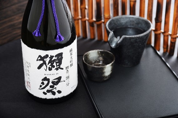 これぞ究極の呑み比べ！東洋の女神＆獺祭二割三分セット(720ml×2本)