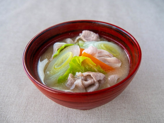 【送料無料】鹿児島産黒豚切り落とし（1050ｇ）