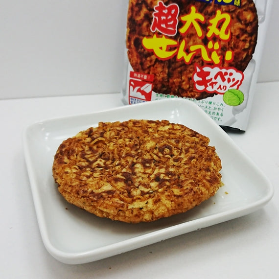 ペヤングソースやきそば超大丸せんべい箱 信州長野のお土産