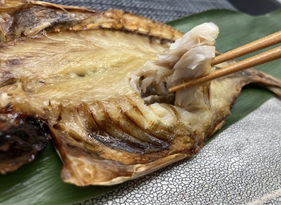 【送料無料】小田原加工あじ干物（大判１０枚セット）脂が乗っています！