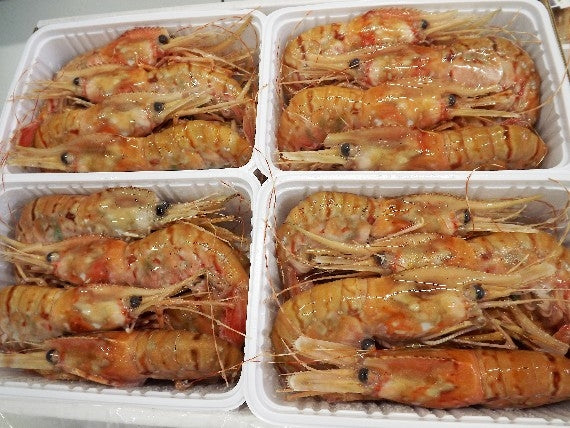 【お刺身と味噌汁で】新物入荷！超特大7～9尾ー60℃船内冷凍刺身用※店長がお歳暮で使用している無着色エビ※こんなの初めてだ！っと言われます！ラスト22パックです。