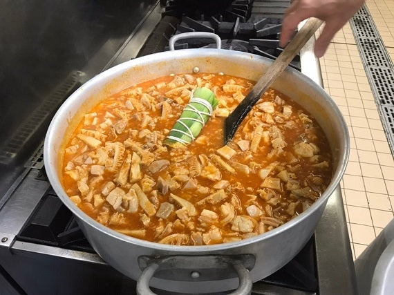 ※配送先　北海道限定※　　ハチノスのトマト煮込みグラタン（トリッパ）【10,000円以上送料無料】秋の大感謝祭！！『ソースのいらないハンバーグ200ｇ』を2個サービスいたします（2025年11月7日まで）