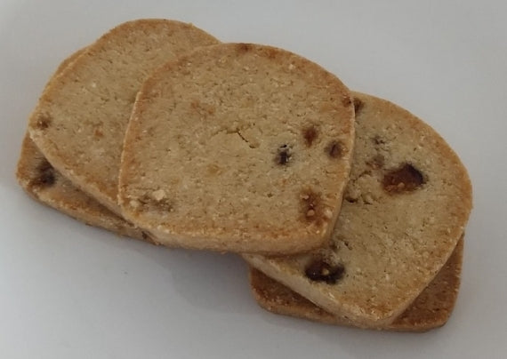 もち麦クッキー　6個入 送料込み　プレーン　いちご　いちじく　（季節によっていちごまたは、いちじくがご用意できない場合がございます）　もち麦100％でつくったクッキー　お菓子　スイーツ　洋菓子　ギフト　贈り物　新潟県阿賀野市　食物繊維豊富なもち麦　新潟　お土産　