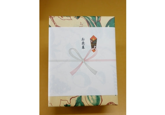 岡山特産あたご梨「日本最大級の梨」(ジャンボ梨）特大２個入り（2.4ｋｇ以上）愛宕梨【お歳暮2022】【フルーツ】発送は、１１月下旬から。