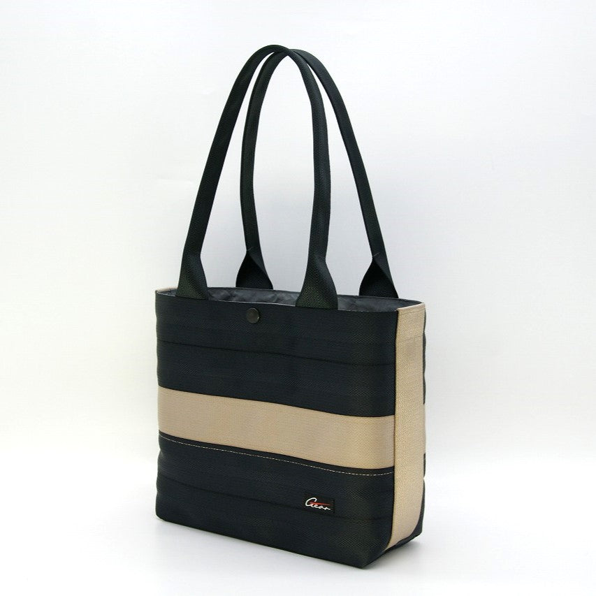 トートバッグ【Mサイズ】収納口３０ｃｍ 高さ 約２５ｃｍ×幅２５ｃｍ×マチ１０ｃｍ 持手長さ５５ｃｍ 重さ６００ｇ