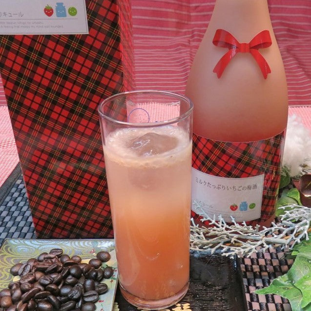 お酒苦手さんも、これならイケる！苺が勝負。★季節限定商品★『ミルクたっぷりいちごの梅酒』720ml 8度 お歳暮特集2025｜酒・ジュース・飲料