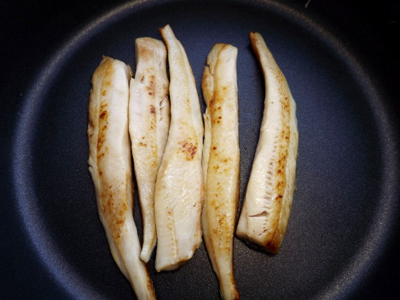 【送料込み：食べ比べ紅白】 「刺身ほたて約22玉」「真ほっけスティック」セット※2025年新物入荷しました※