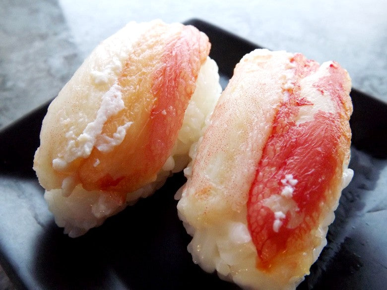 【送料無料】高級な「生ずわいがに足」・「ほっき」・「ほたて」のお刺身セット