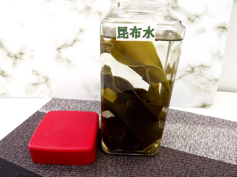 【新商品】健康のために毎朝「昆布水」を飲んでみませんか？※利尻島産だし昆布＜110ｇ＞もちろん料理にも！※ダシを取った後、刻んで食べられる昆布です！