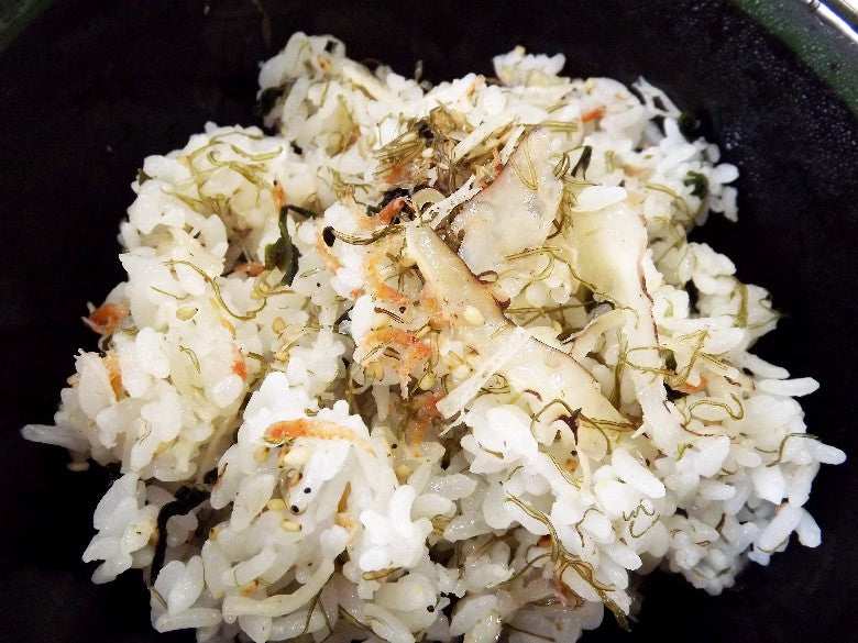 【新商品】＜たこ昆布＞海鮮ふりかけ※　料理に重宝！２パック※冷奴・おつまみ・たこ飯・酢の物・卵焼き！【売り切れました】