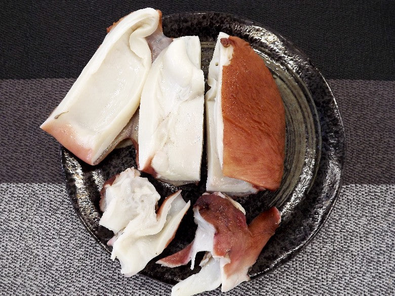 海明け！水揚げ中！【やらかい刺身たこ頭（胴体です）】400ｇ～500ｇ×２ケ【2160円の品を】スライスサービスも承ります！「予約販売」です。